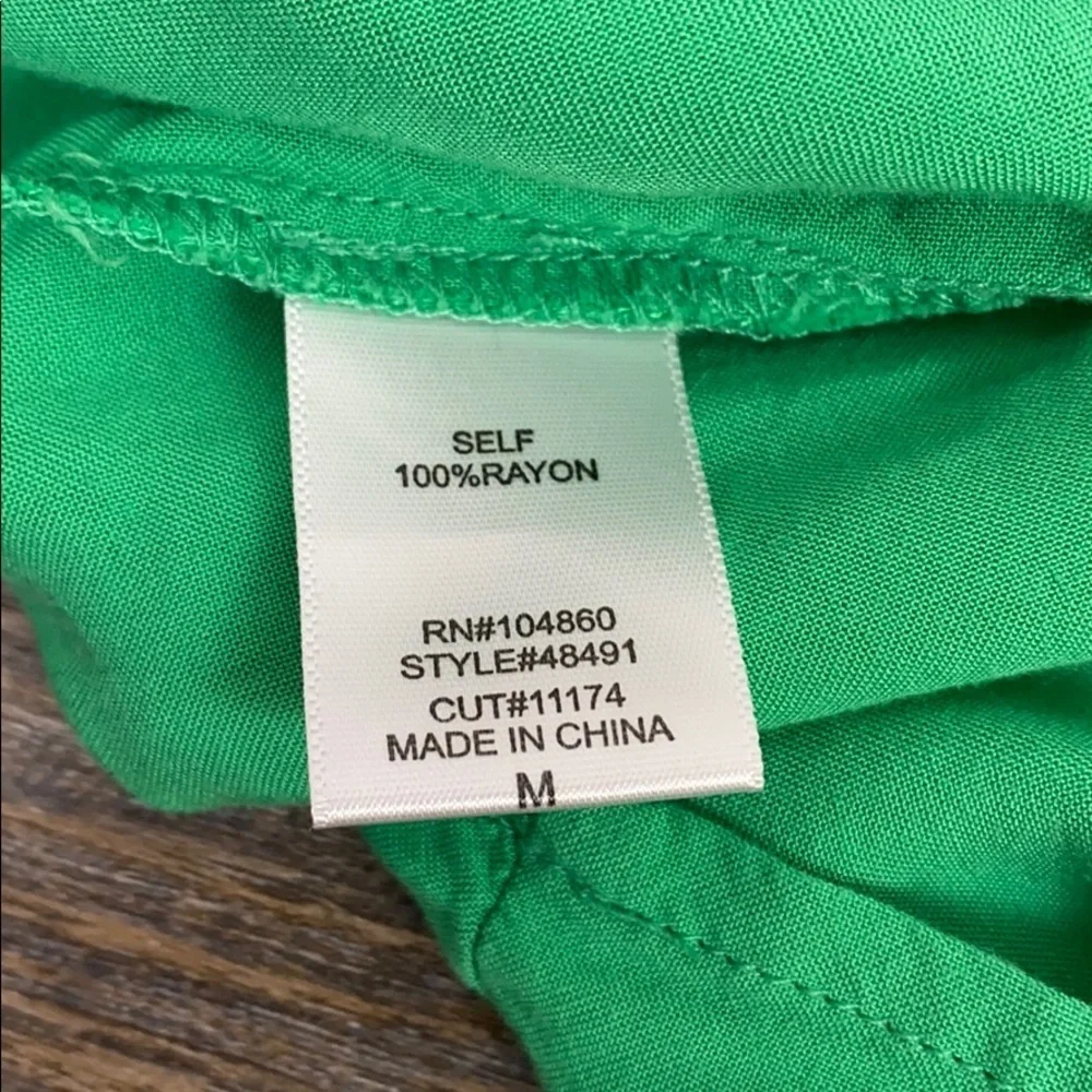 Chloe K Green Spaghetti Strap Crop Tank - Picture 5 of 9